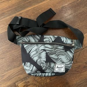 Herschel Supply Co Belt Bag | NWOT